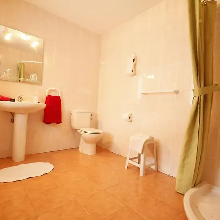 Casa Rural Astobieta * Ajangiz